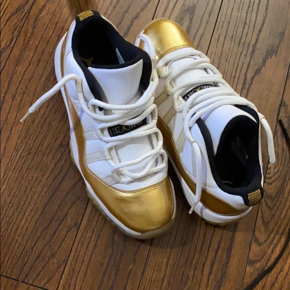 Jordan 11 lows